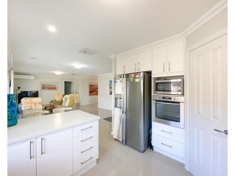 31 Firetail Street, Thurgoona NSW 2640