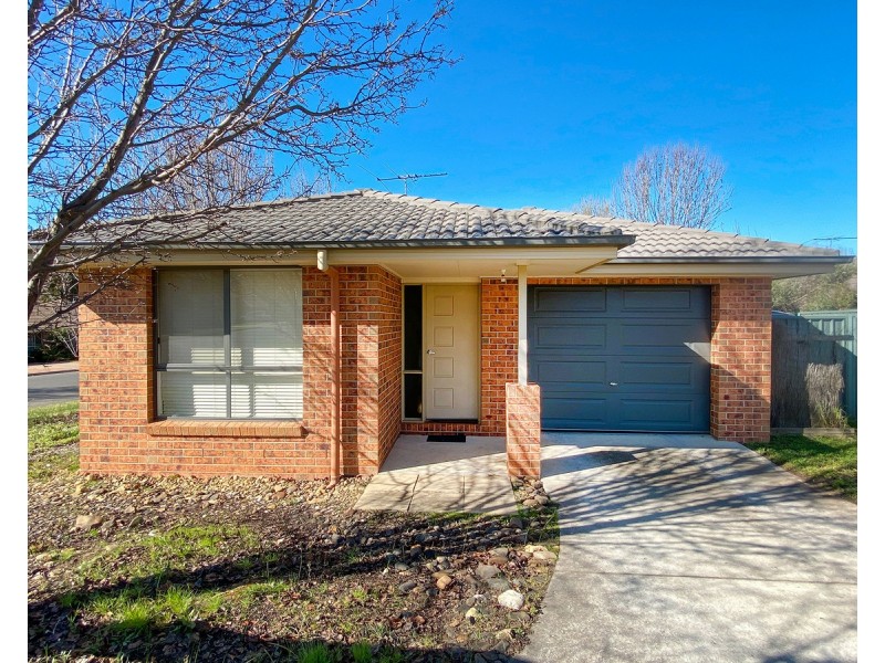 1/3 Swallow Street, Thurgoona NSW 2640