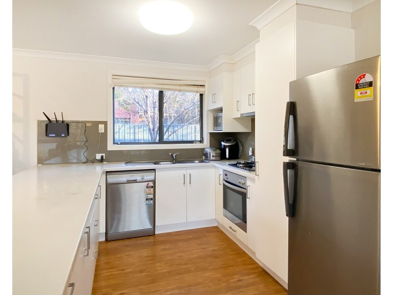 1/3 Swallow Street, Thurgoona NSW 2640