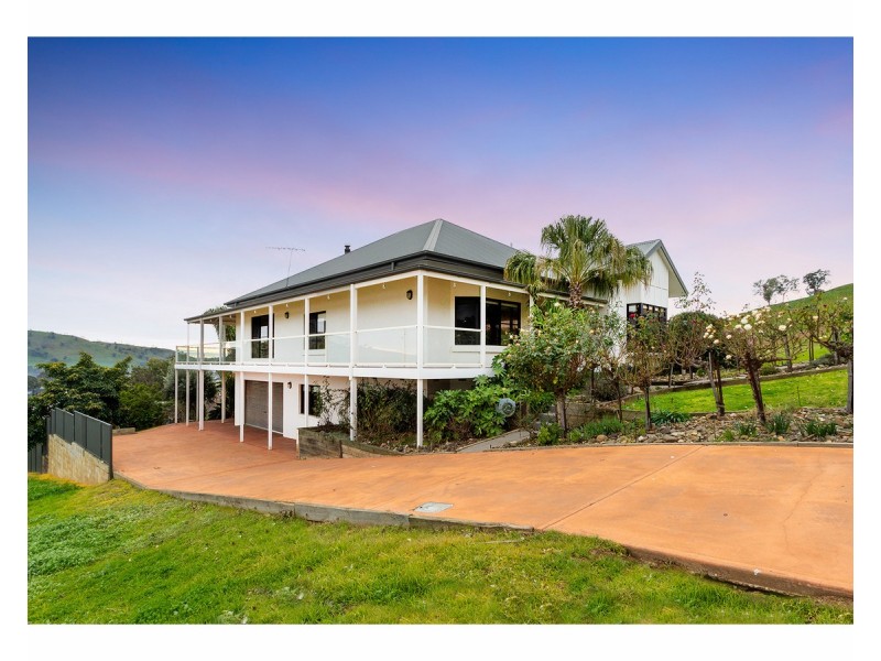 13 Elizabeth Crescent, Bellbridge VIC 3691