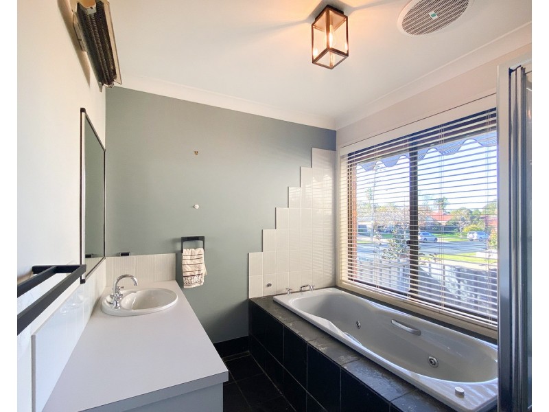 1088 Burrows Road, North Albury NSW 2640