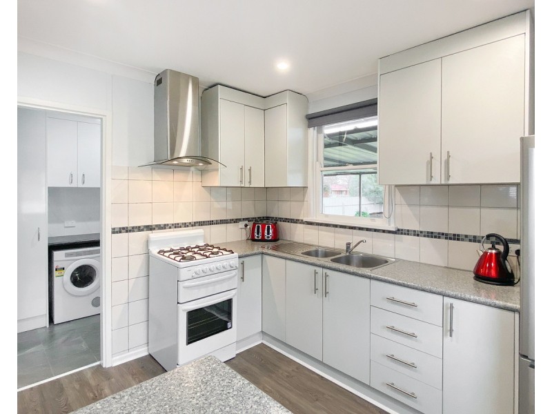 551 Webb Street, Lavington NSW 2641