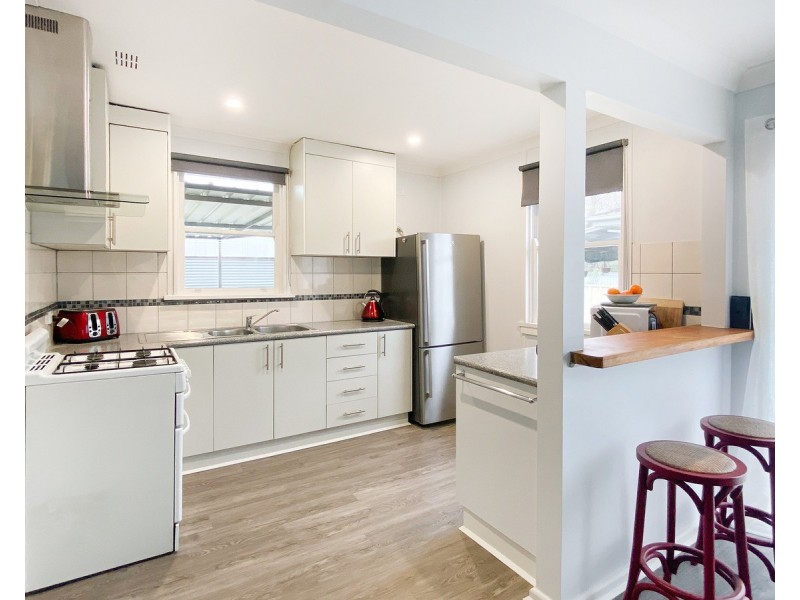 551 Webb Street, Lavington NSW 2641