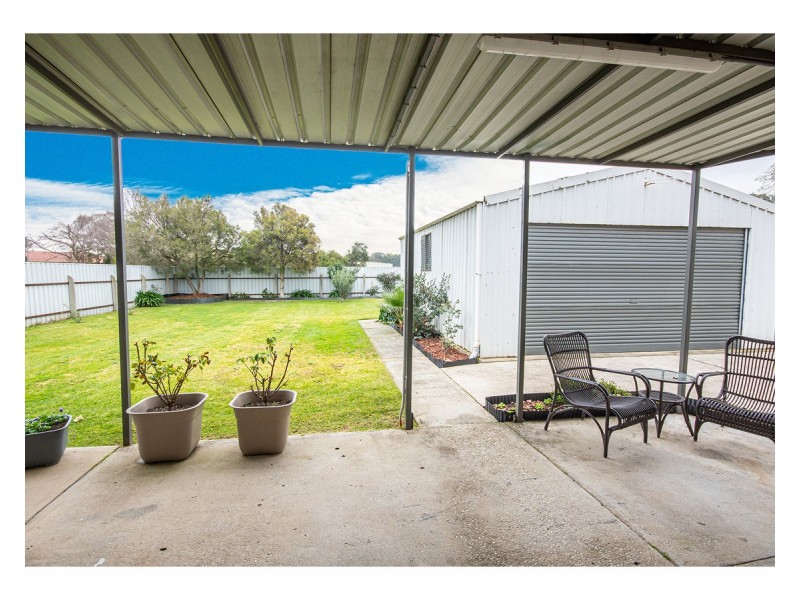 551 Webb Street, Lavington NSW 2641