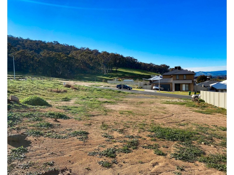 13 Dempster Place, Leneva VIC 3691