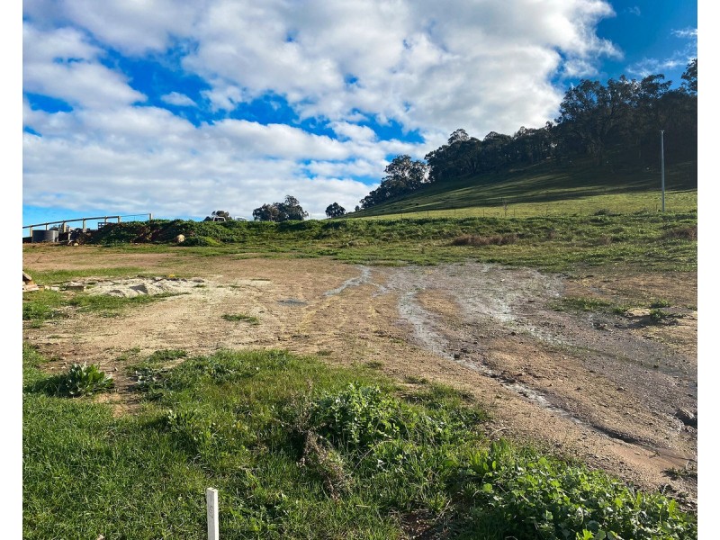 13 Dempster Place, Leneva VIC 3691