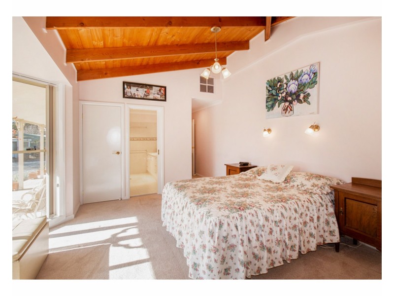 106 – 108 Short Street, Howlong NSW 2643