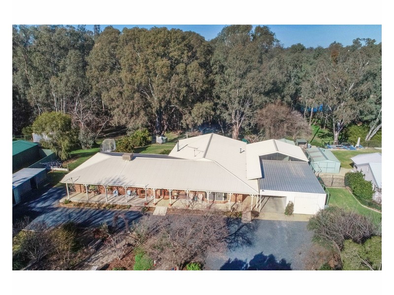 106 – 108 Short Street, Howlong NSW 2643