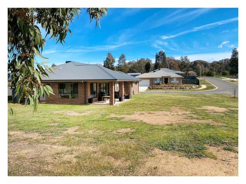 22 Tweed Court, Thurgoona NSW 2640