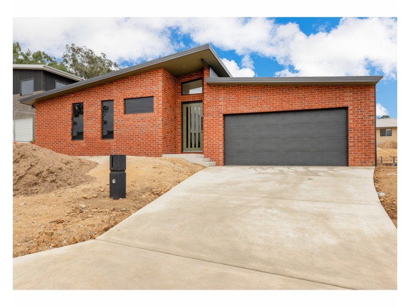 6 Billabong Place, Thurgoona NSW 2640