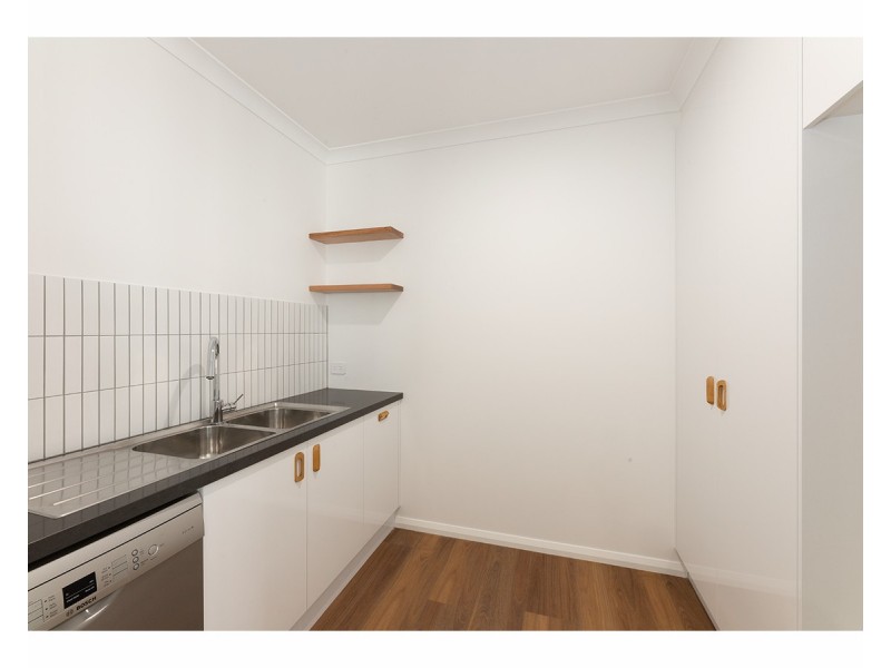 6 Billabong Place, Thurgoona NSW 2640