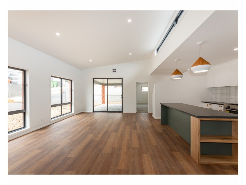 6 Billabong Place, Thurgoona NSW 2640