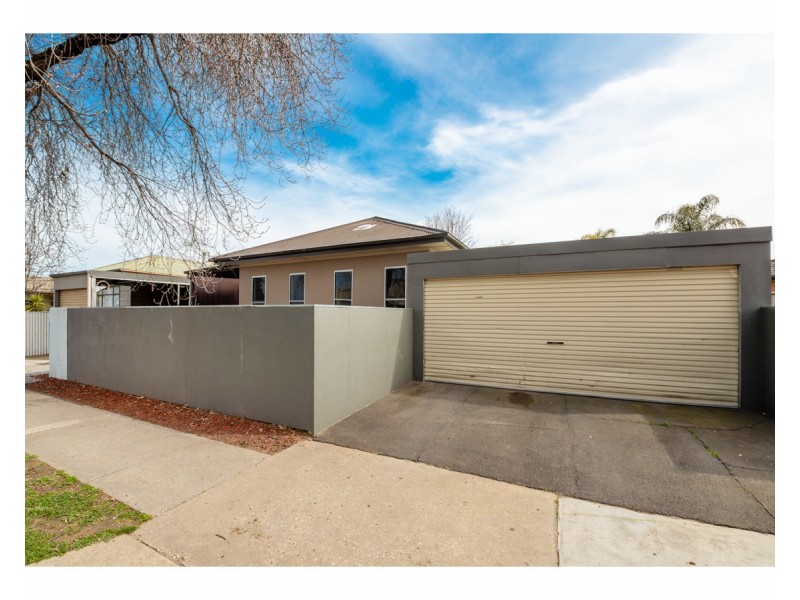 1/393 Griffith Road, Lavington NSW 2641