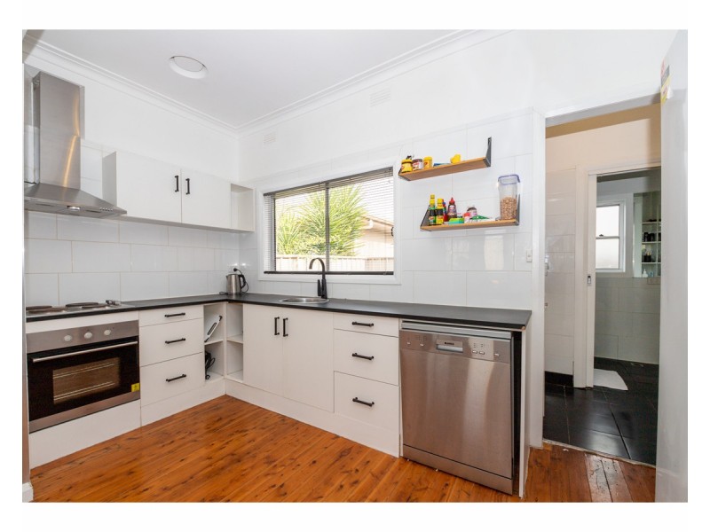 1/393 Griffith Road, Lavington NSW 2641
