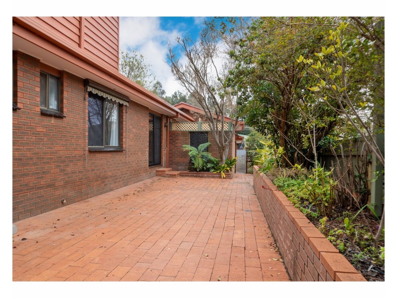 12 Michelle Avenue, Lavington NSW 2641