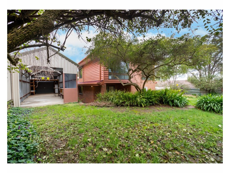 12 Michelle Avenue, Lavington NSW 2641