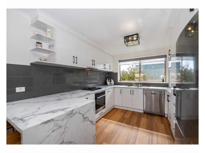 76 Adams Street, Jindera NSW 2642