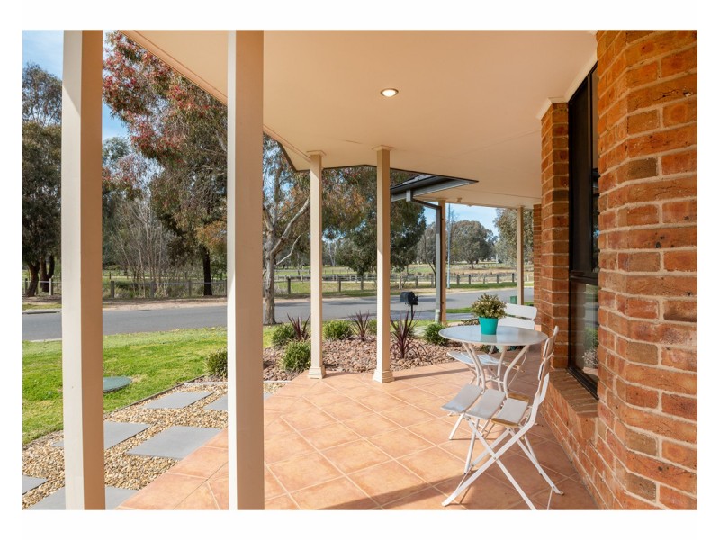 37 Whitebox Circuit, Thurgoona NSW 2640