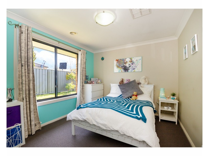 37 Whitebox Circuit, Thurgoona NSW 2640
