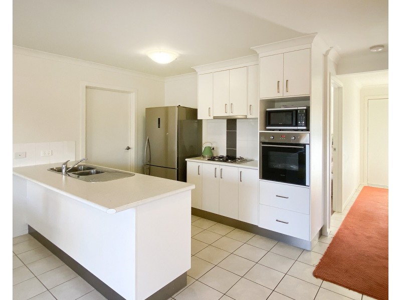 1/3 Victor Place, Lavington NSW 2641