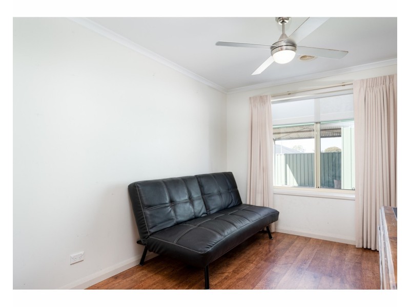 6 William Place, Howlong NSW 2643