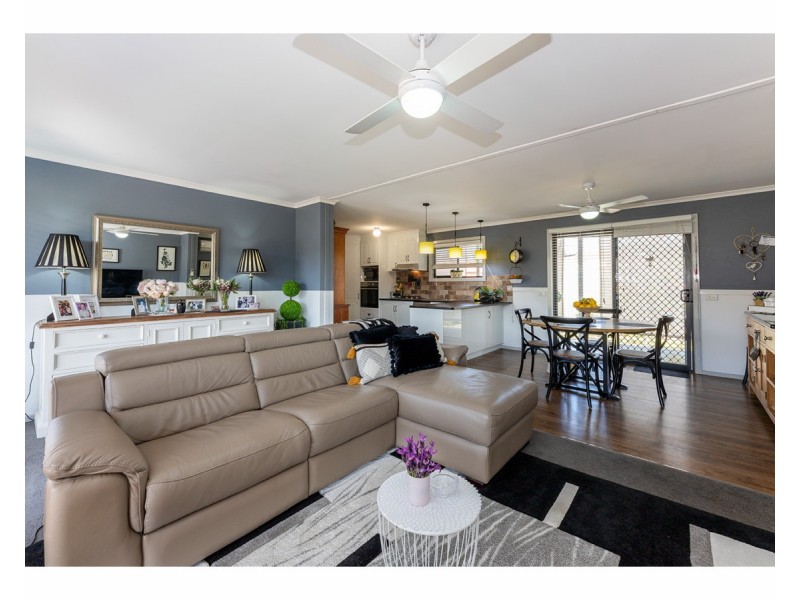 3 Buckland Court, Burrumbuttock NSW 2642