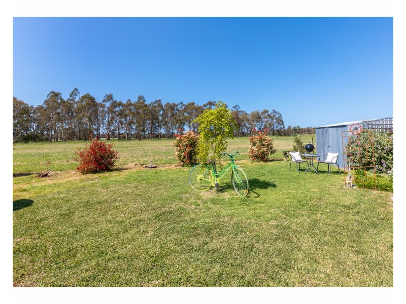 3 Buckland Court, Burrumbuttock NSW 2642