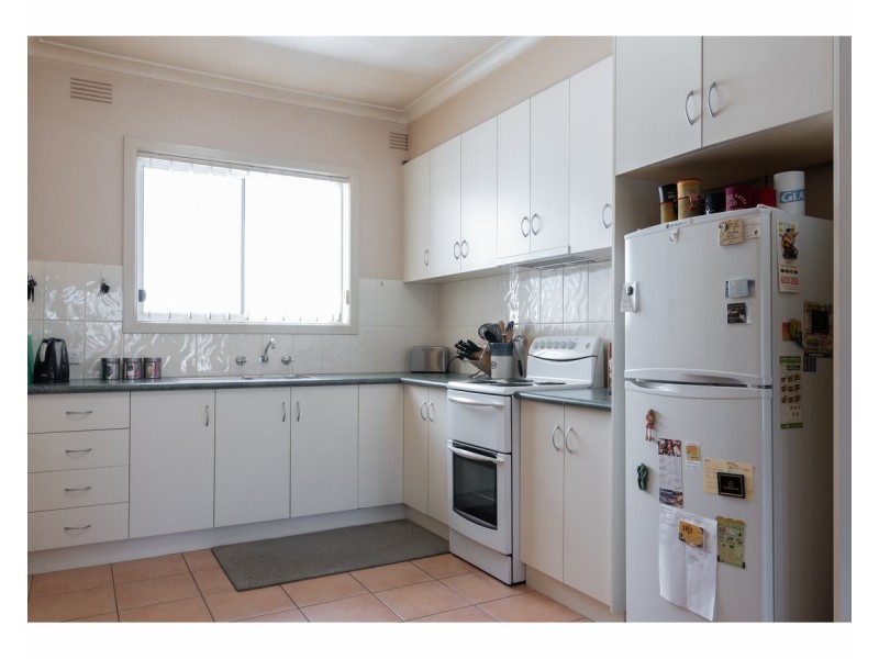 2/353 Tarakan Avenue, North Albury NSW 2640