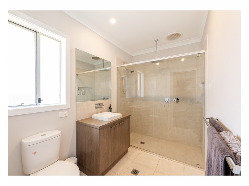 72 Stockman Circuit, Thurgoona NSW 2640