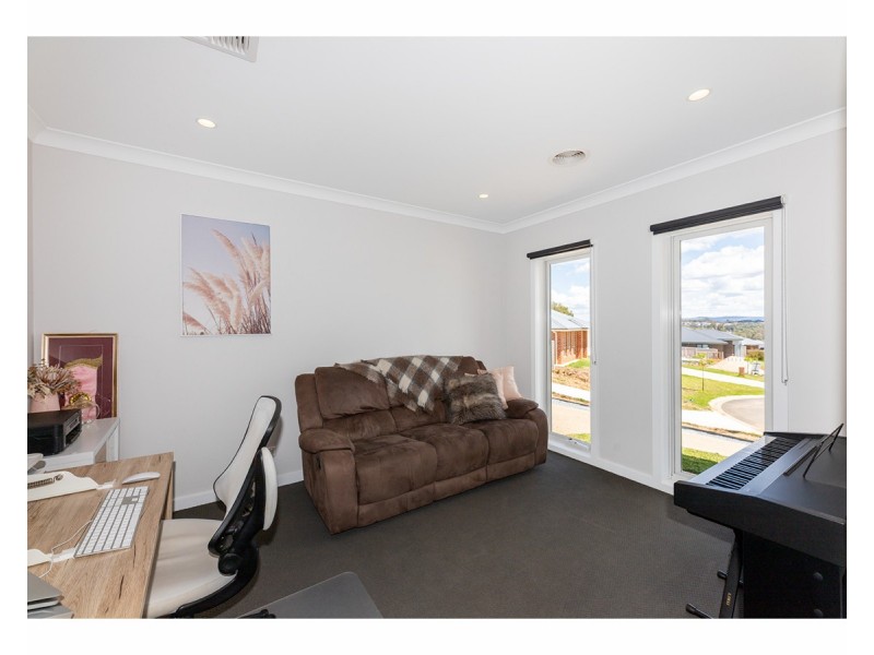 72 Stockman Circuit, Thurgoona NSW 2640