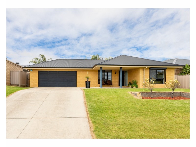 9 Myall Place, Thurgoona NSW 2640