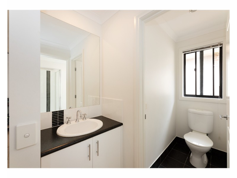 9 Myall Place, Thurgoona NSW 2640