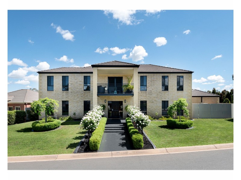 28 Newton Circuit, Thurgoona NSW 2640