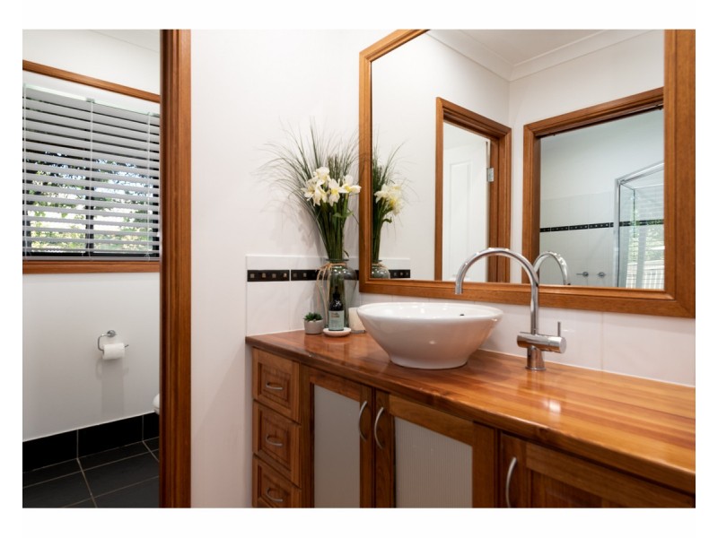 28 Newton Circuit, Thurgoona NSW 2640