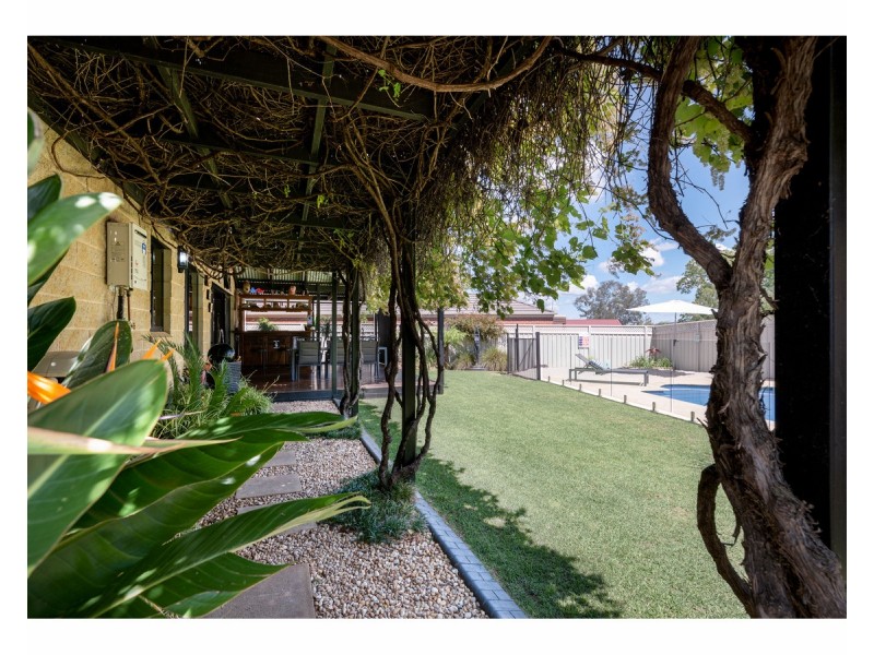 28 Newton Circuit, Thurgoona NSW 2640