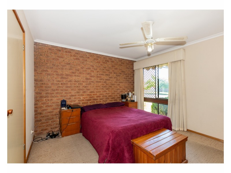 2/426 Bevan Street, Lavington NSW 2641