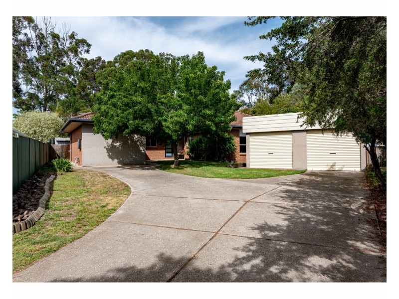 14 Stewart Court, Thurgoona NSW 2640