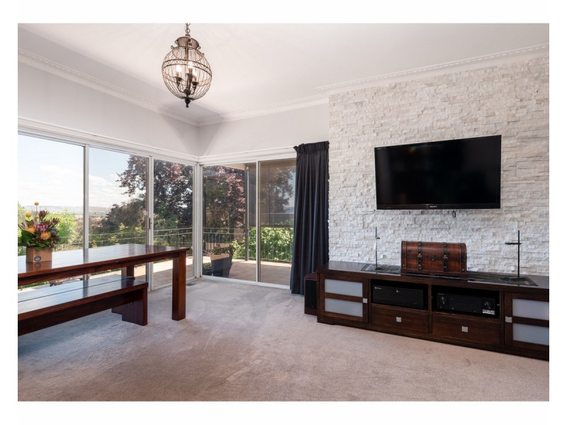 206 Bernhardt Street, East Albury NSW 2640