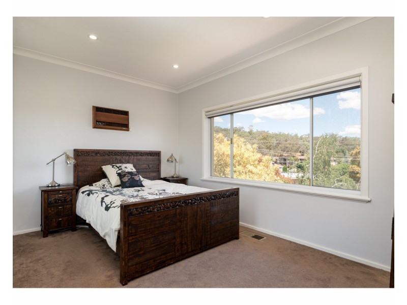 206 Bernhardt Street, East Albury NSW 2640