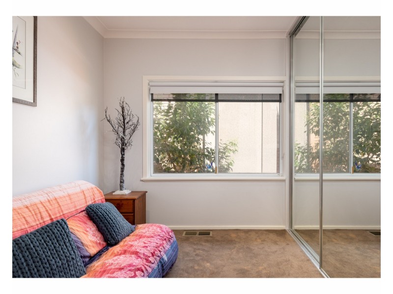 206 Bernhardt Street, East Albury NSW 2640