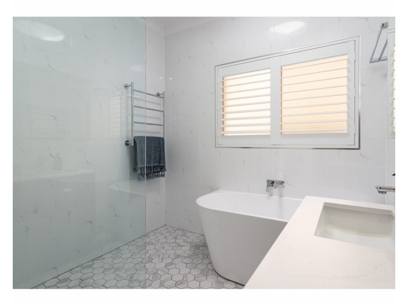 206 Bernhardt Street, East Albury NSW 2640