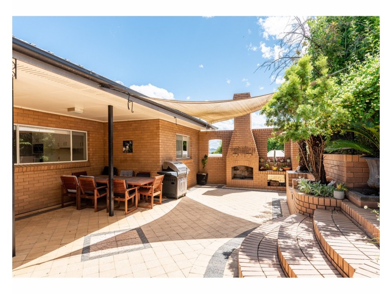 206 Bernhardt Street, East Albury NSW 2640