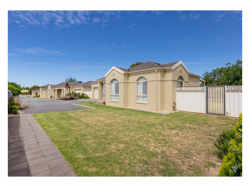 1-4/31 Russell Street, Howlong NSW 2643