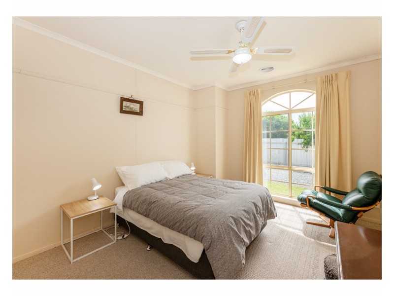 1-4/31 Russell Street, Howlong NSW 2643