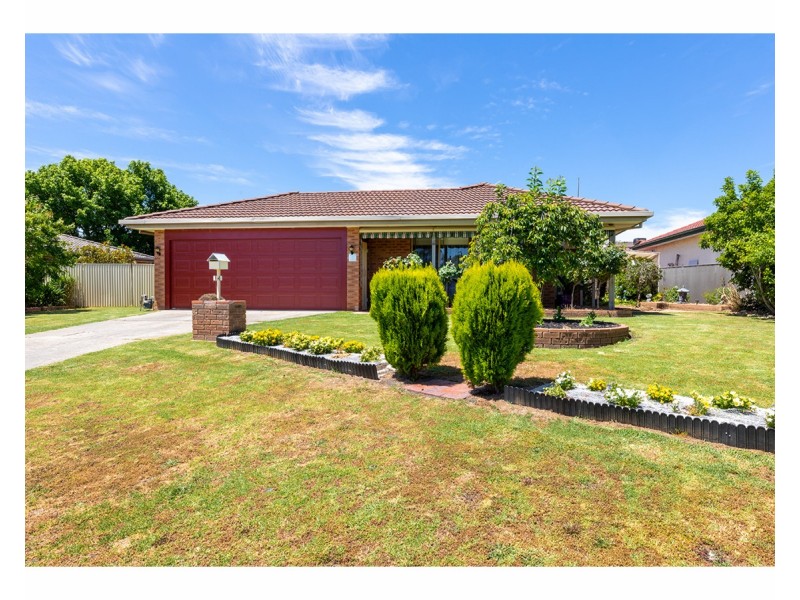 14 Decora Place, Thurgoona NSW 2640