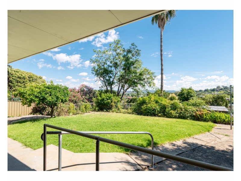 300 Wirraway Street, East Albury NSW 2640