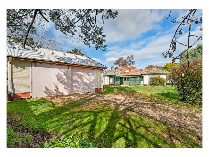 98 Balfour Street, Culcairn NSW 2660