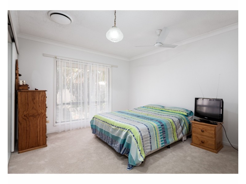 2/415 Romani Drive, Lavington NSW 2641