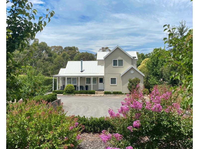 32 Isaacs Avenue, Yackandandah VIC 3749