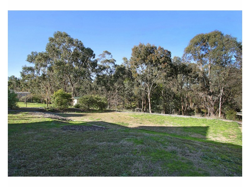 32 Isaacs Avenue, Yackandandah VIC 3749